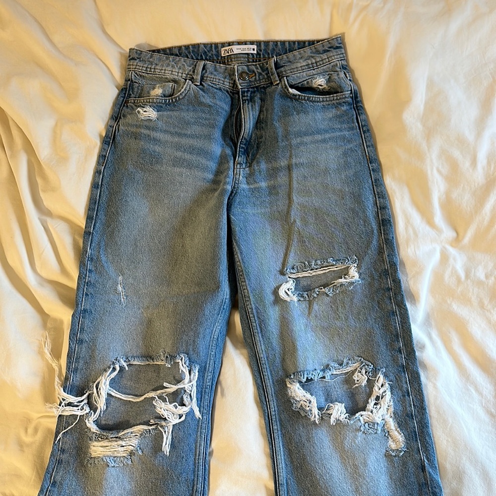 ZARA high waist cut out jeans. Boot cut